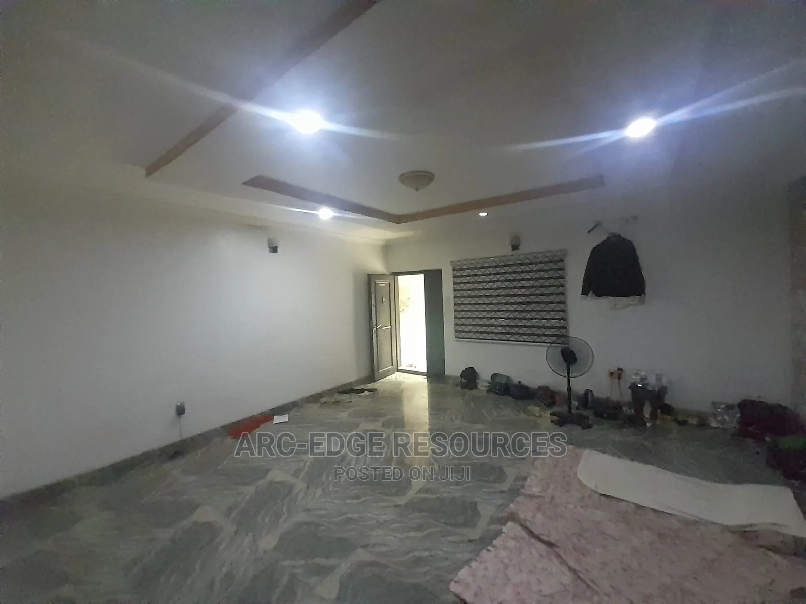 3bdrm Block of Flats in Ago Palace for sale