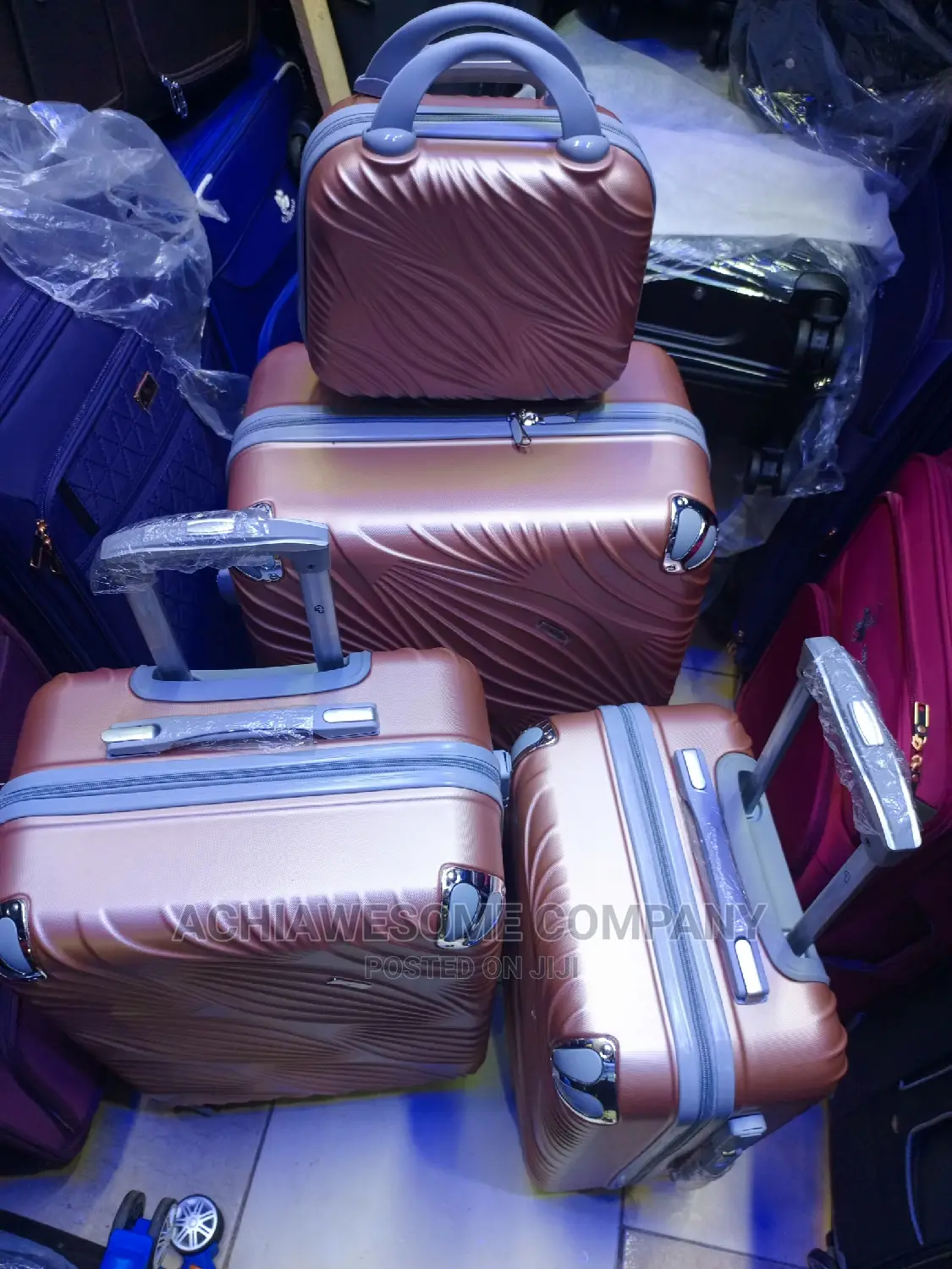 Set Of 4 Plastic Traveling Box