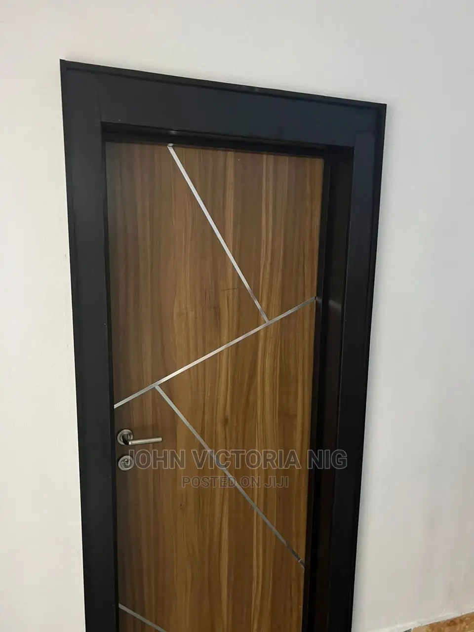 5bdrm Duplex in Ilasan, Ikate for sale