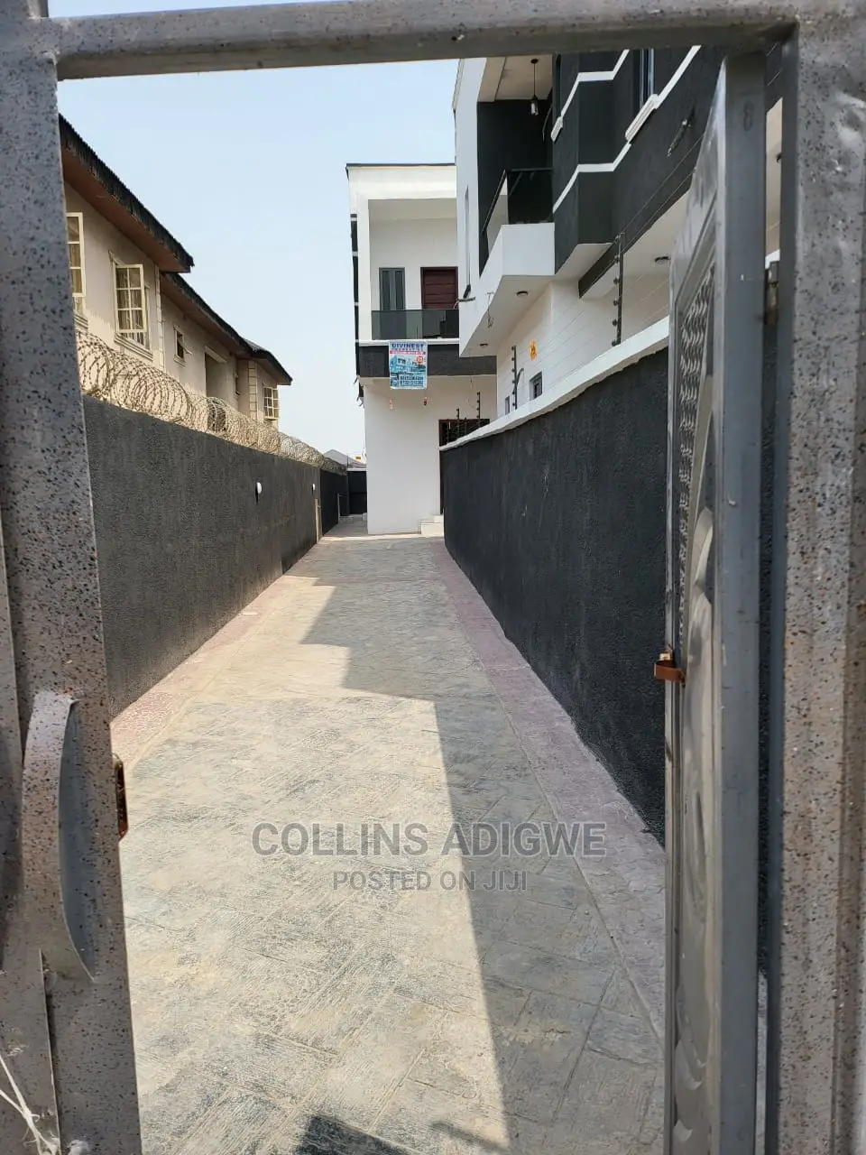 4bdrm Duplex in Ajen Estate, Olokonla for sale