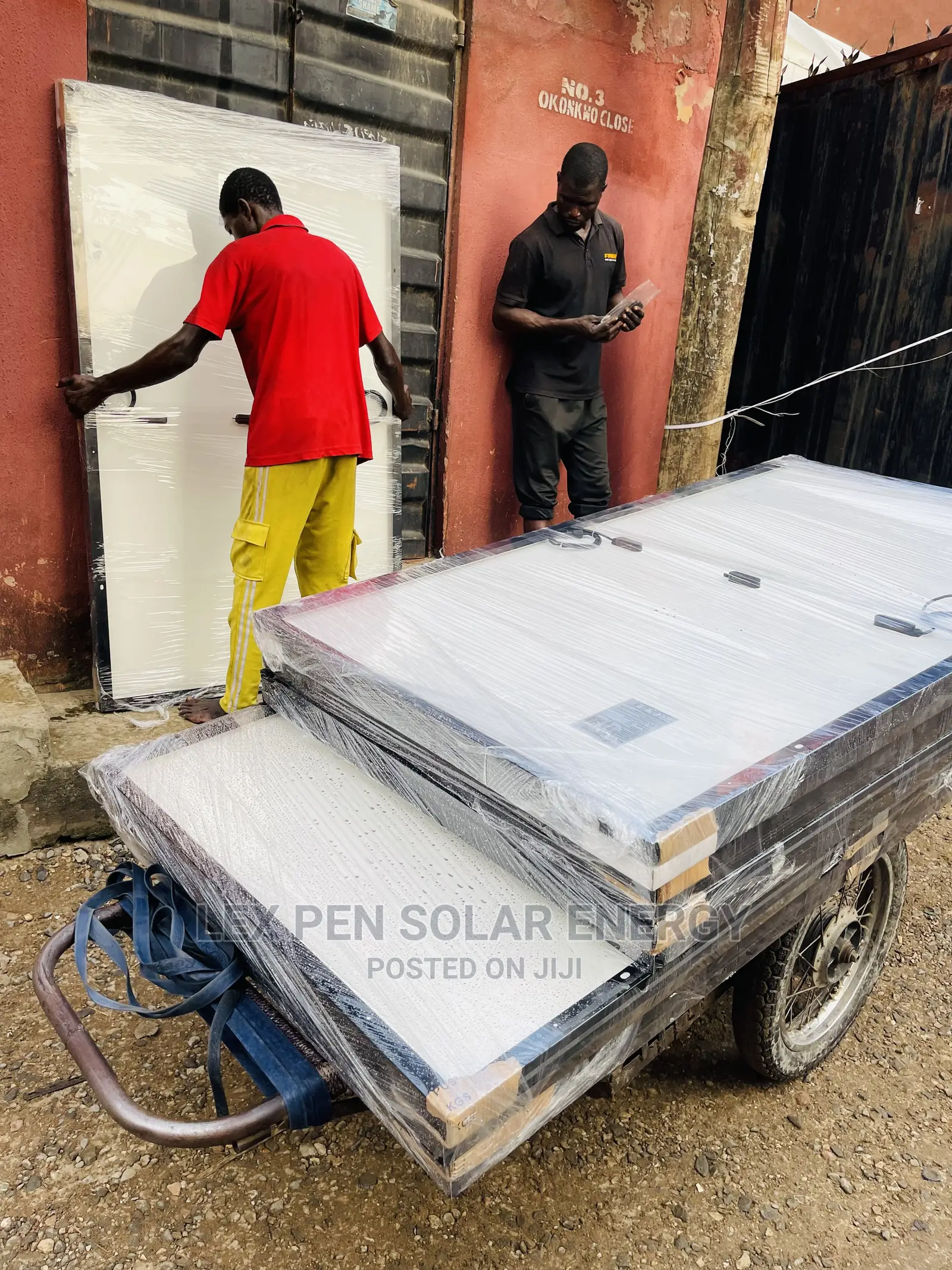 650watt High Voltage Canadian Solar Panel (30years Warranty)