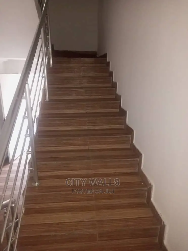 2bdrm Block of Flats in Lekki for rent