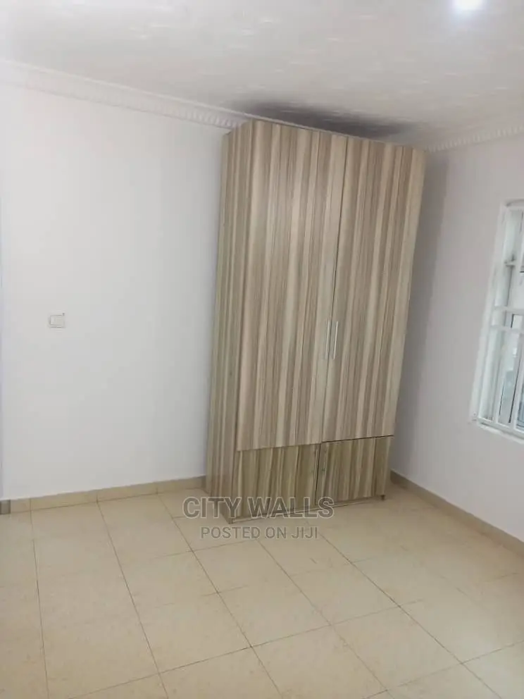 2bdrm Block of Flats in Lekki for rent