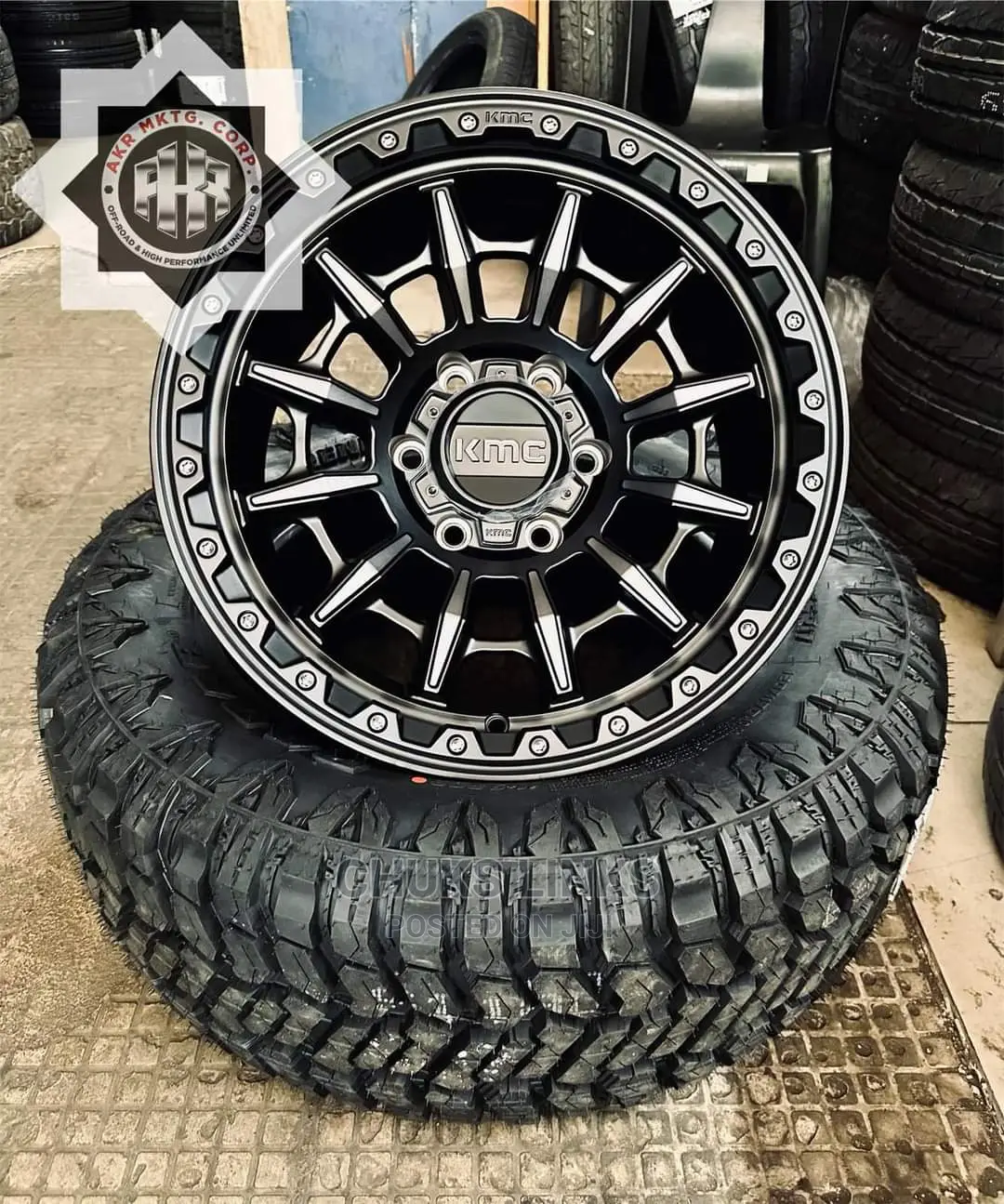 285/55r20 Tire