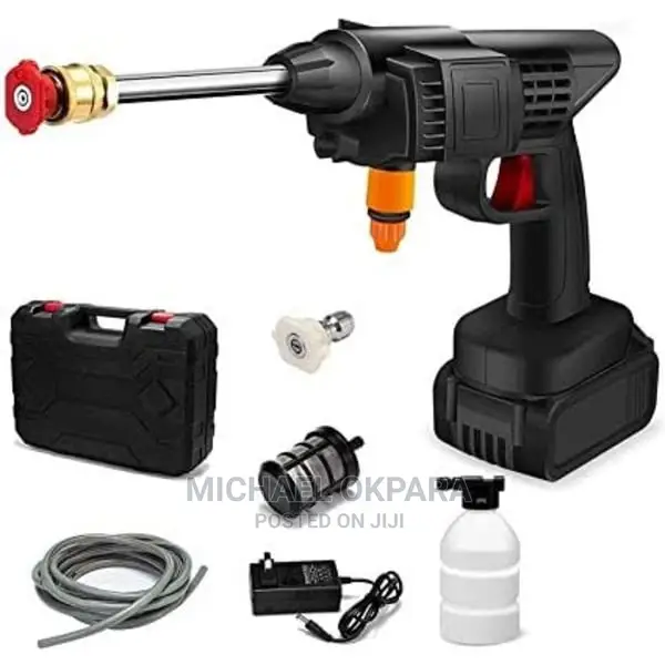 Rechargeable Pressure Washer With Hose