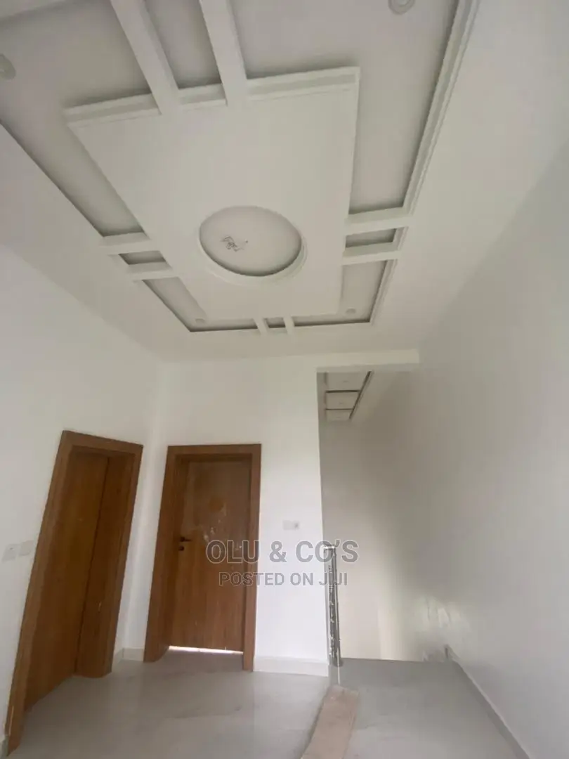 Furnished 4bdrm Duplex in Guzape for sale