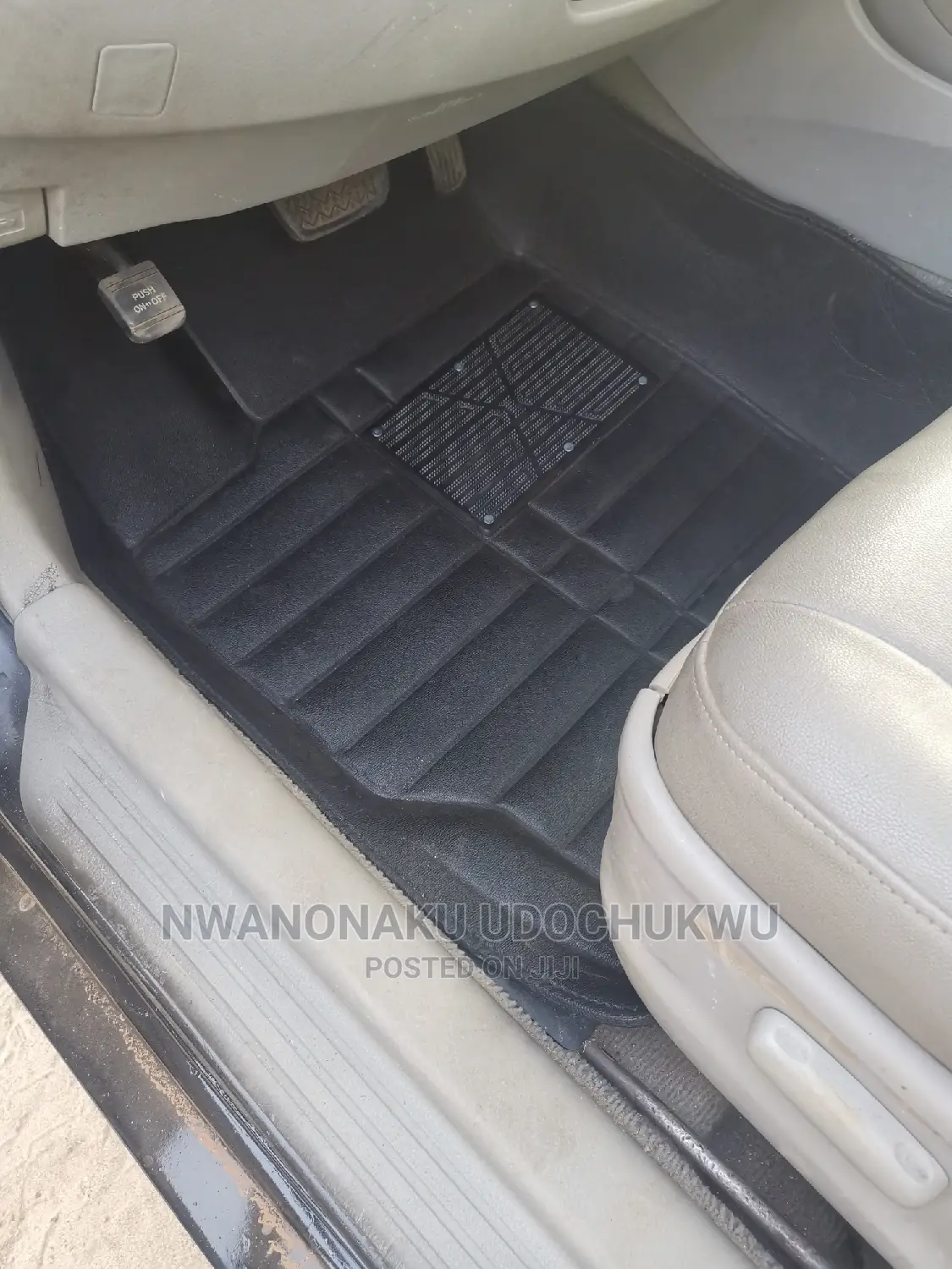 Toyota Camry Leather Foot Mat