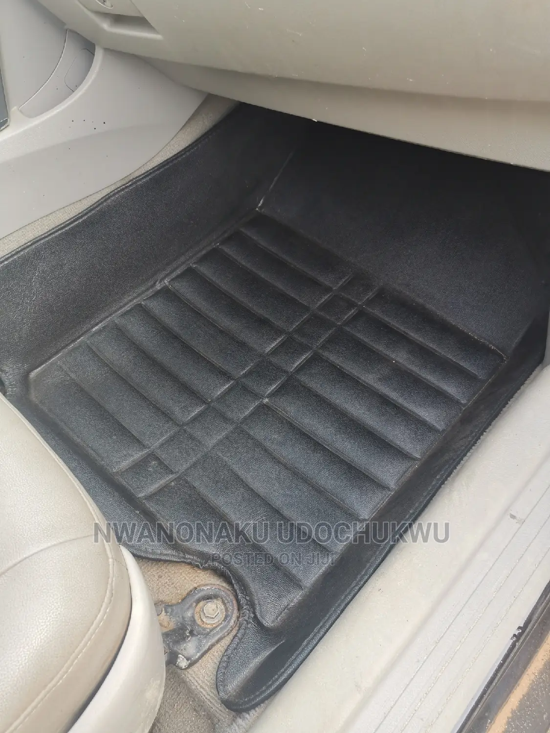 Toyota Camry Leather Foot Mat
