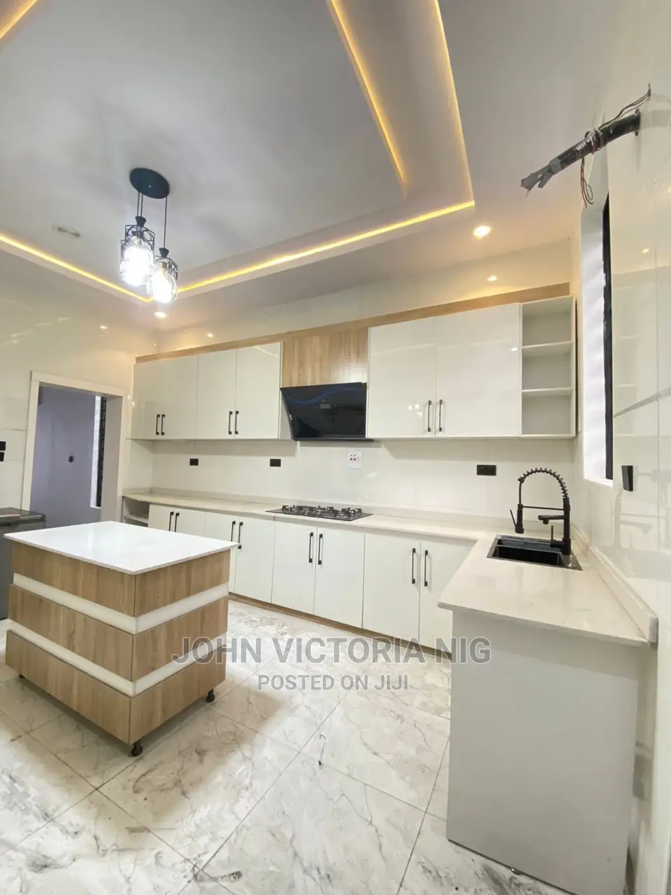 5bdrm Duplex in Ajah Lekki for sale