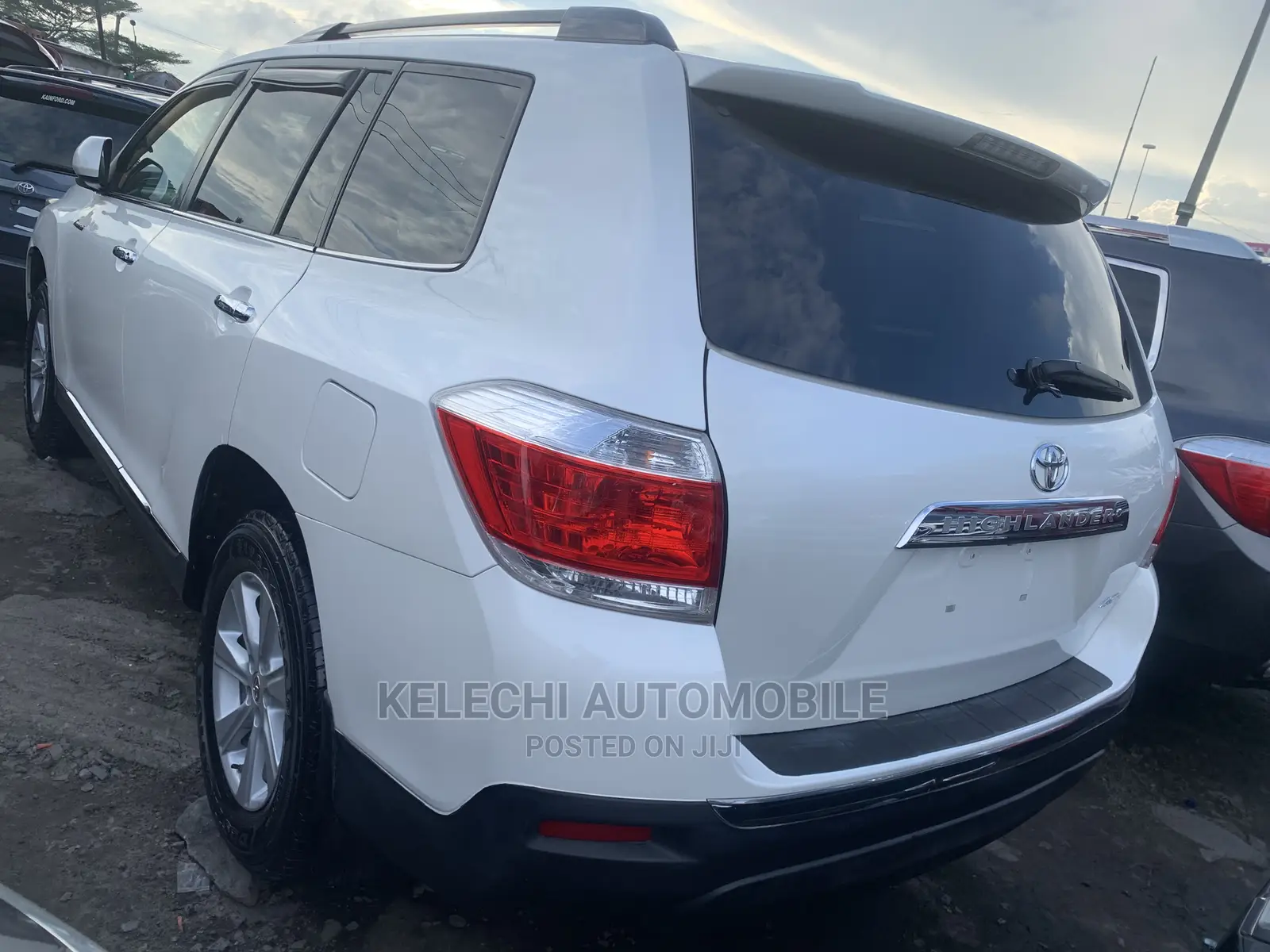 Toyota Highlander Limited 2012 White