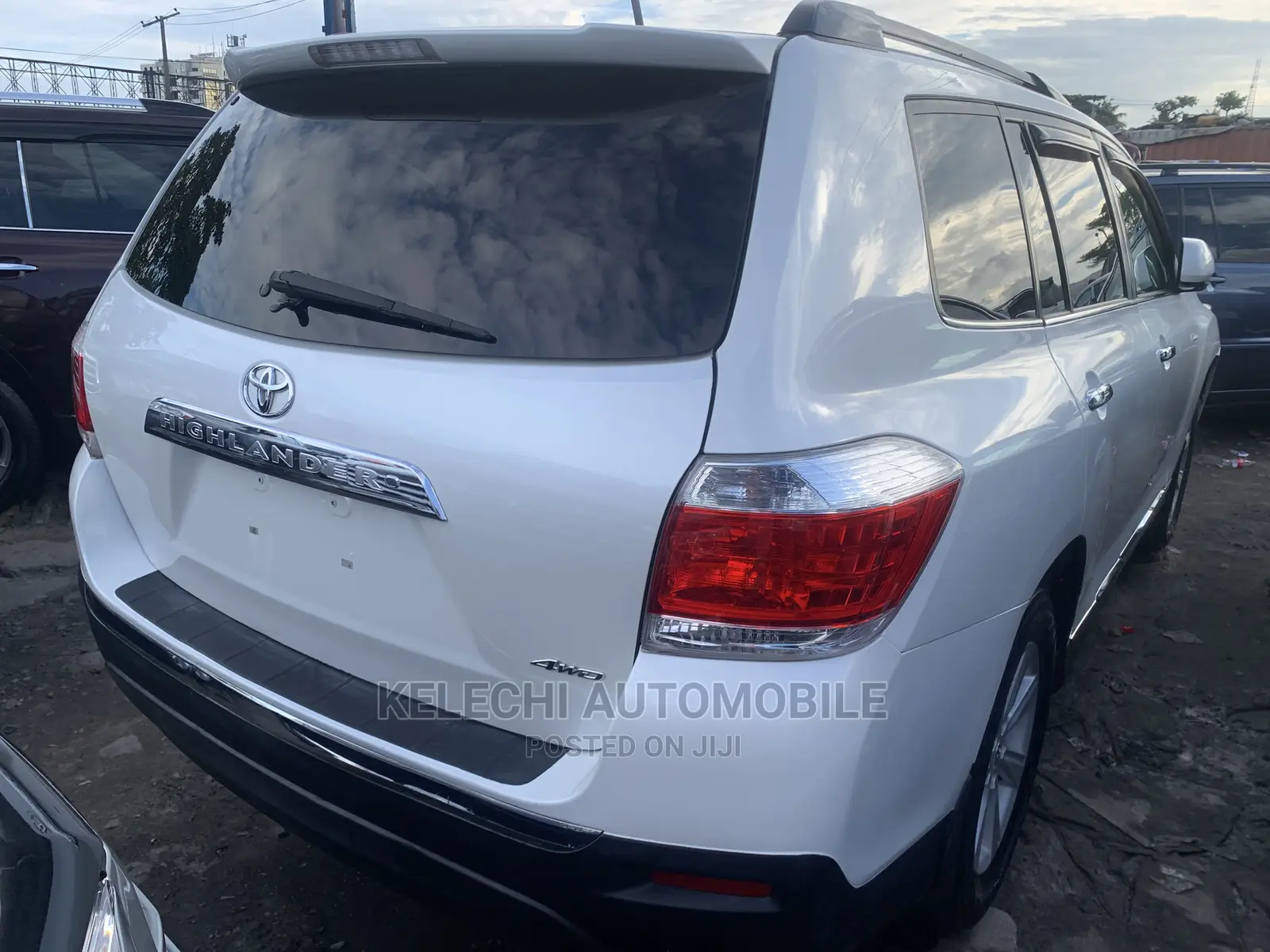 Toyota Highlander Limited 2012 White