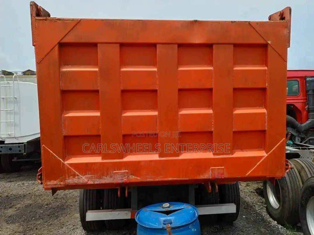 Foreign Used 10tyres Howo Sinotruck Tipper