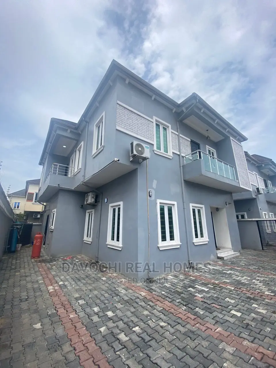 Luxury 4bedrooms Fully Detached Duplex With Bq