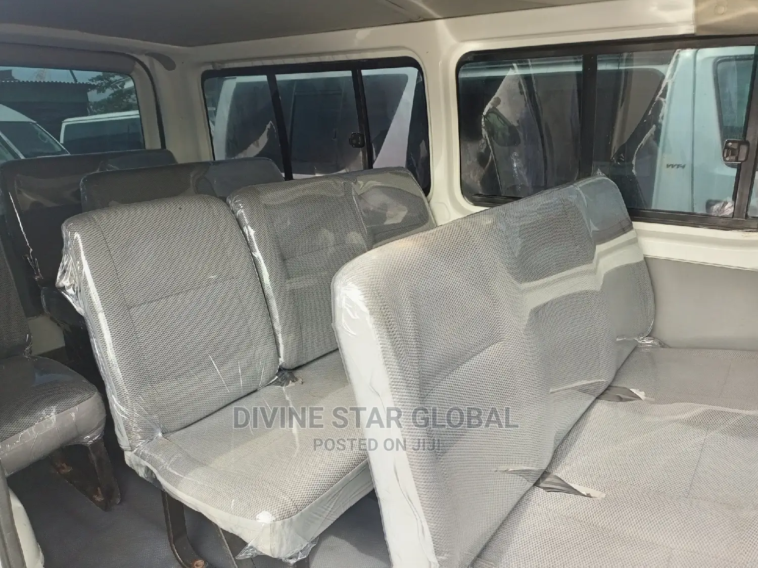 Toyota HiAce 2008 White