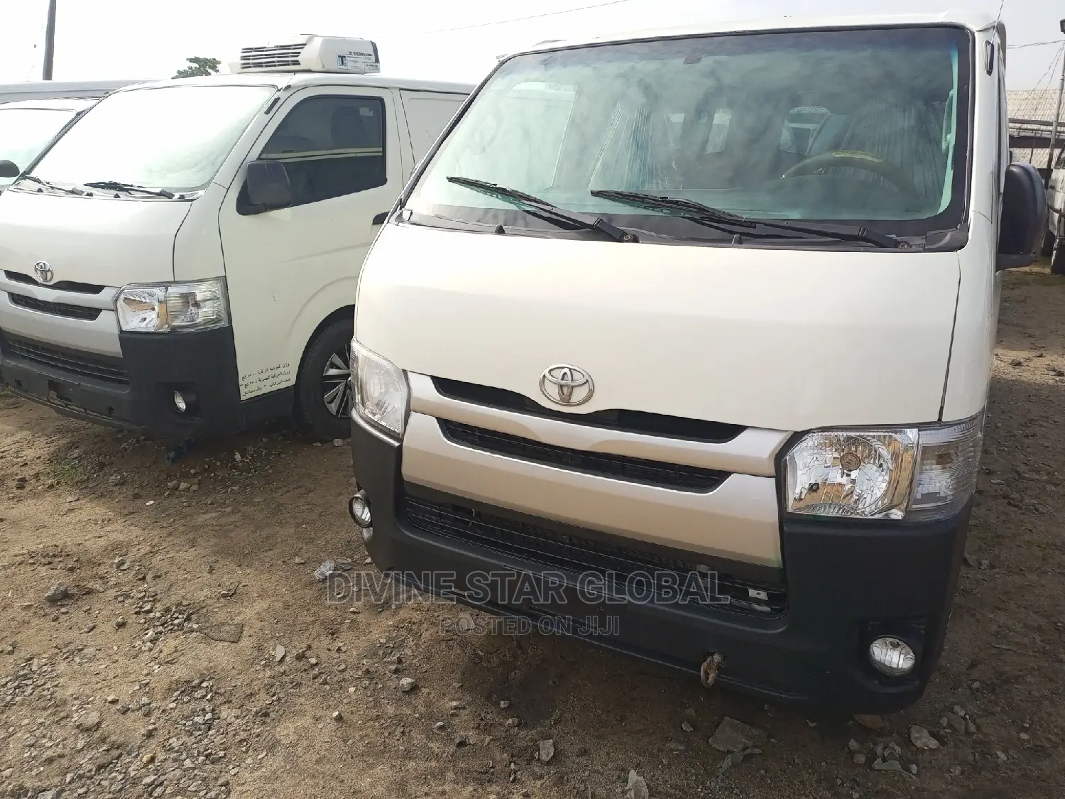 Toyota HiAce 2009 White