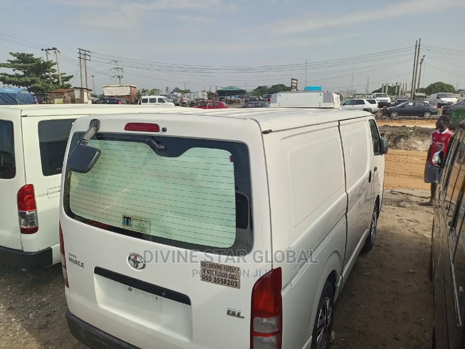 Toyota HiAce 2010 White