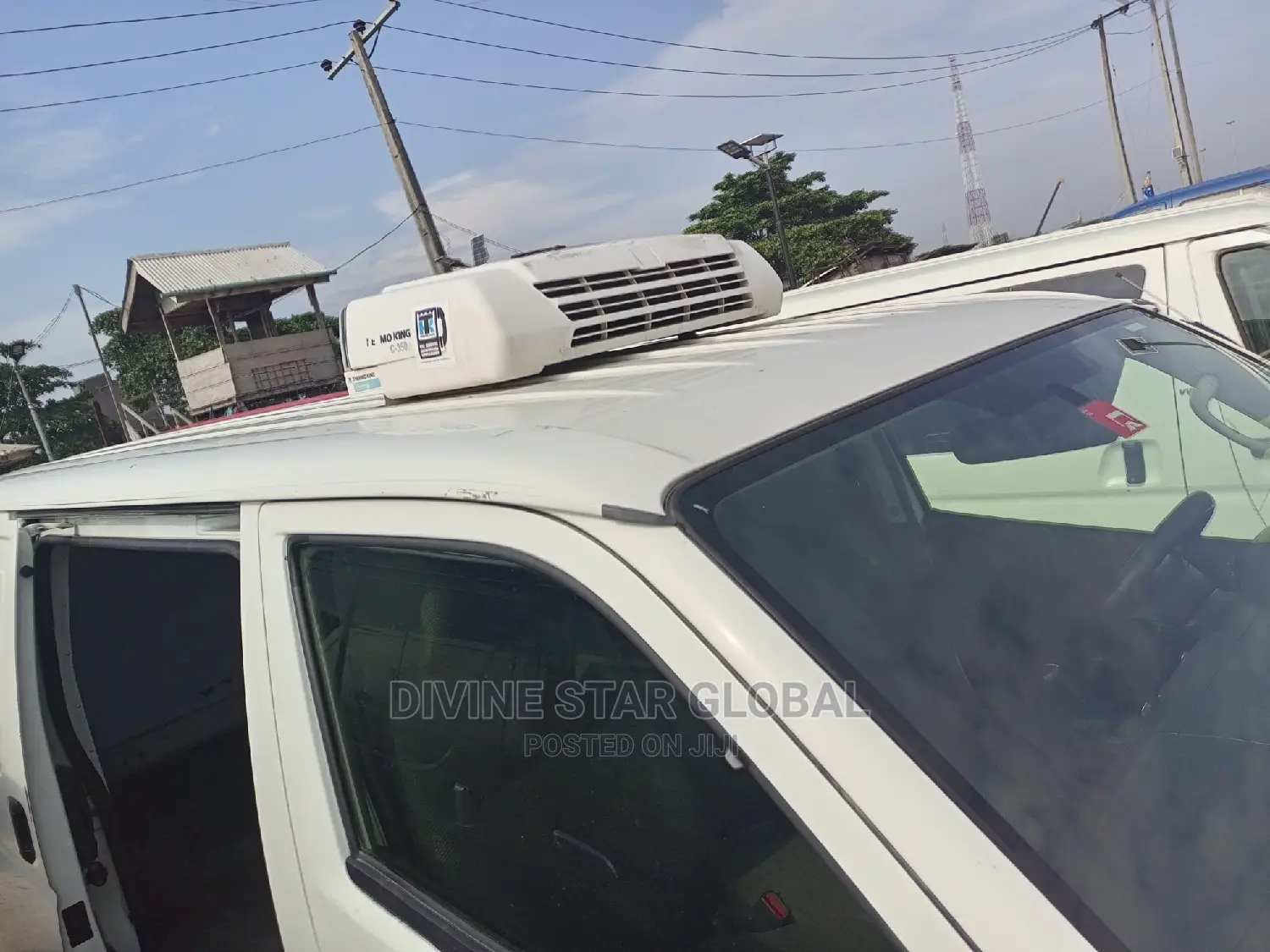 Toyota HiAce 2010 White