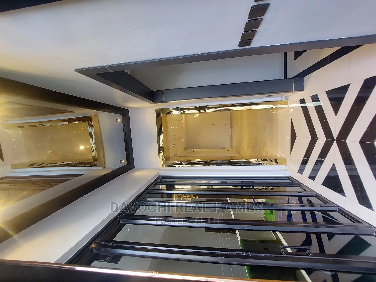 5bdrm Duplex in Osapa London, Jakande for sale