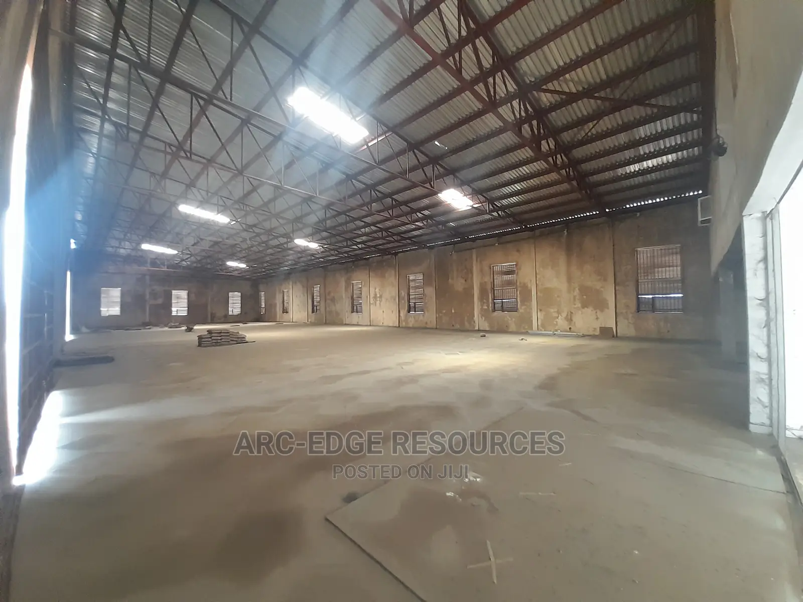 Large Warehouse Directly on Ago Palace Way