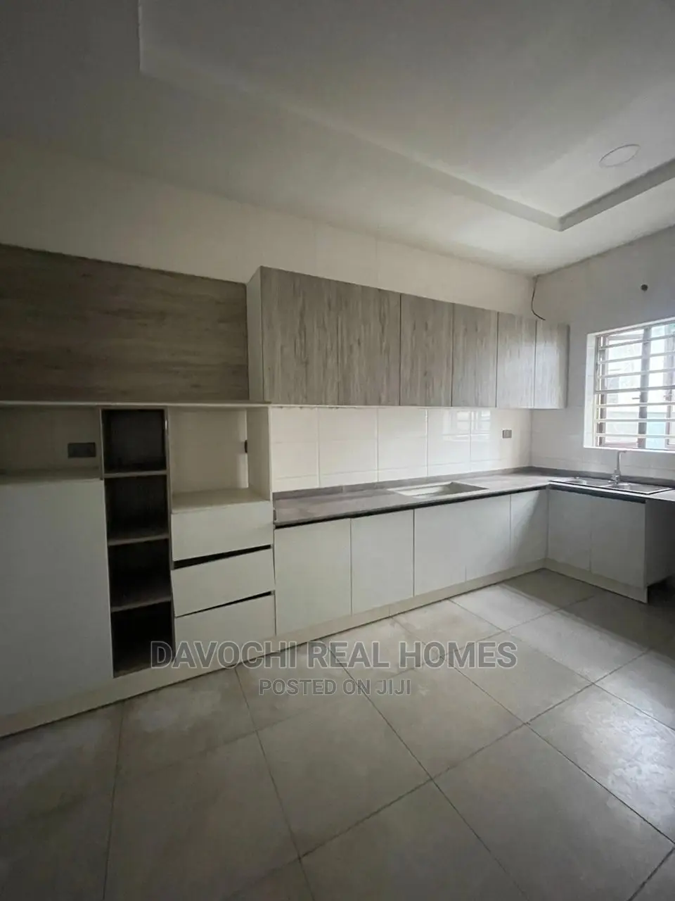 4bdrm Duplex in Orchid Road, Lekki for sale