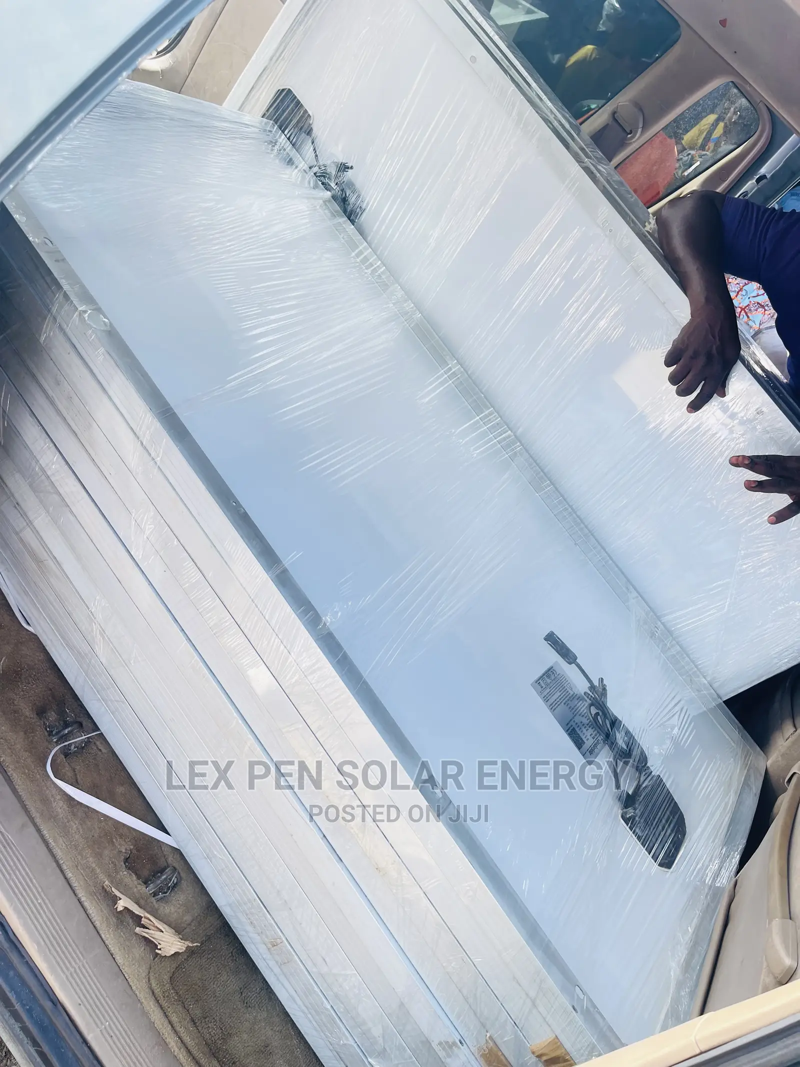 300w Canadian Solar Panel 25 Years Warranty