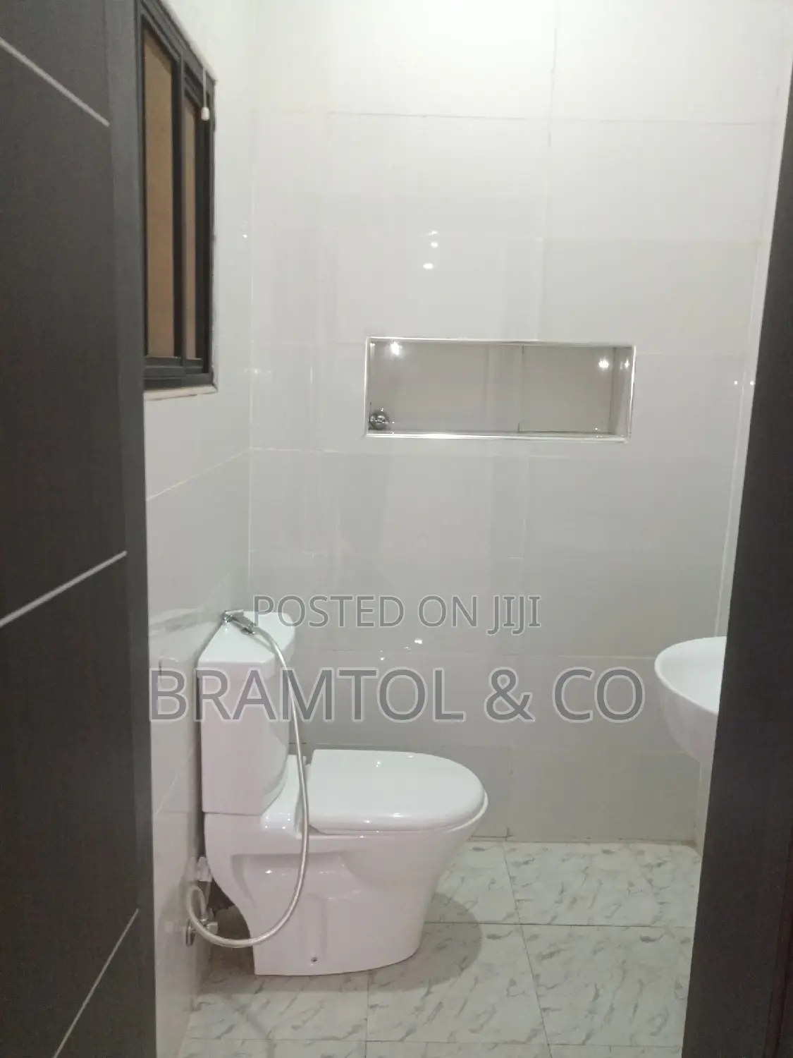 3bdrm Block of Flats in Jahi for rent