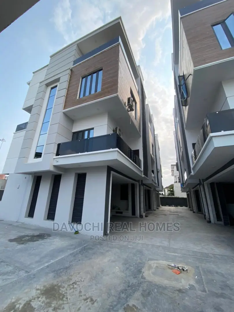 4bdrm Duplex in Chevron Drive, Lekki for sale