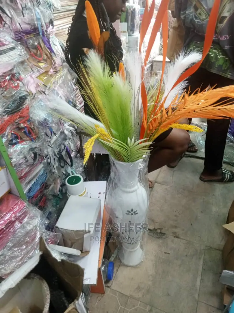 Classic Flower Vase With Exotic Flowers 001