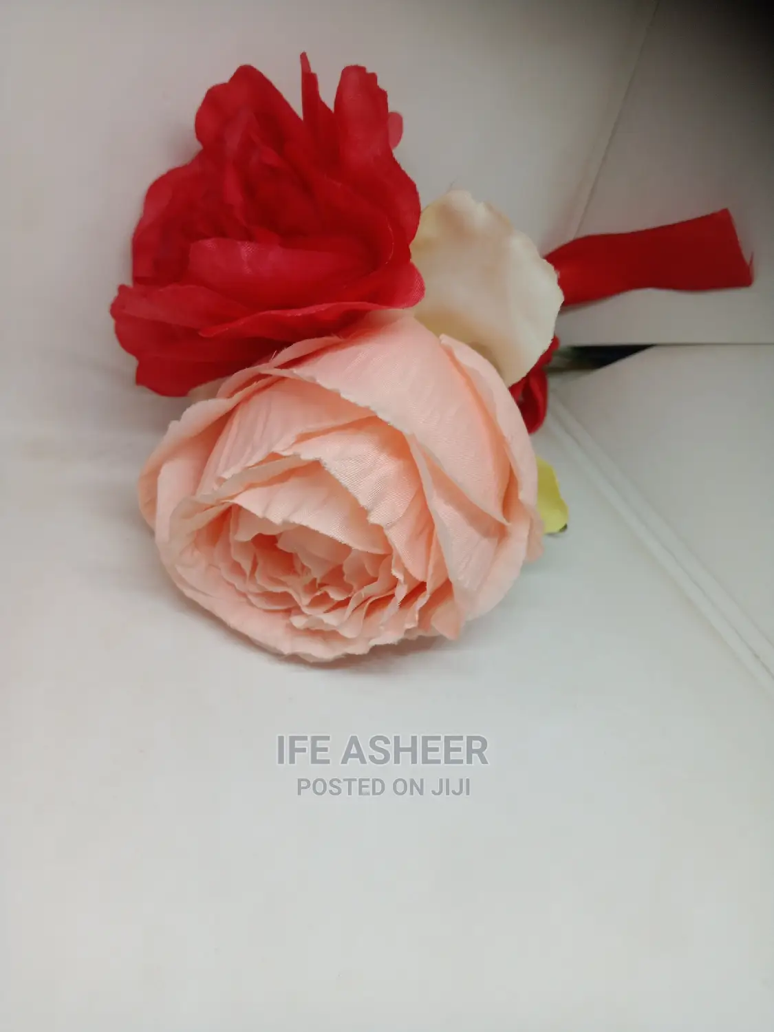 Romantic Simple Flower in a Fancy Bag - 005
