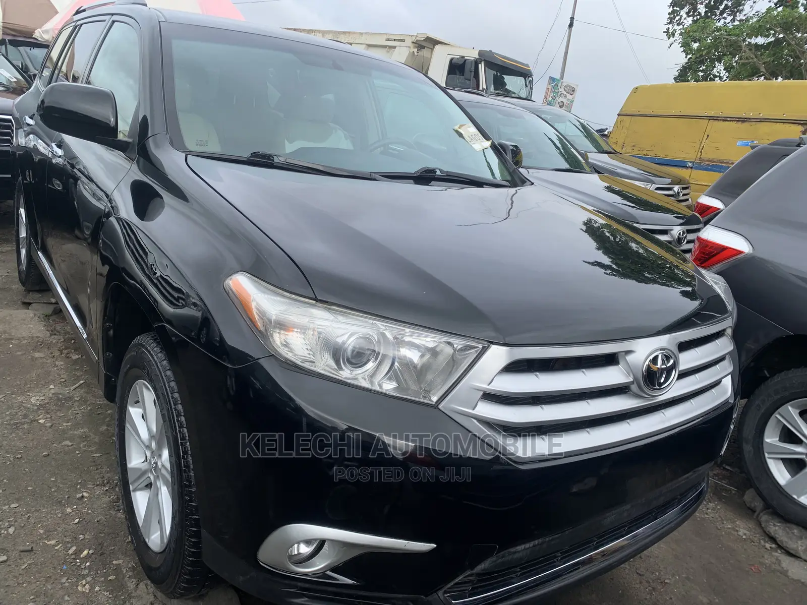 Toyota Highlander Limited 3.5l 4WD 2013 Black