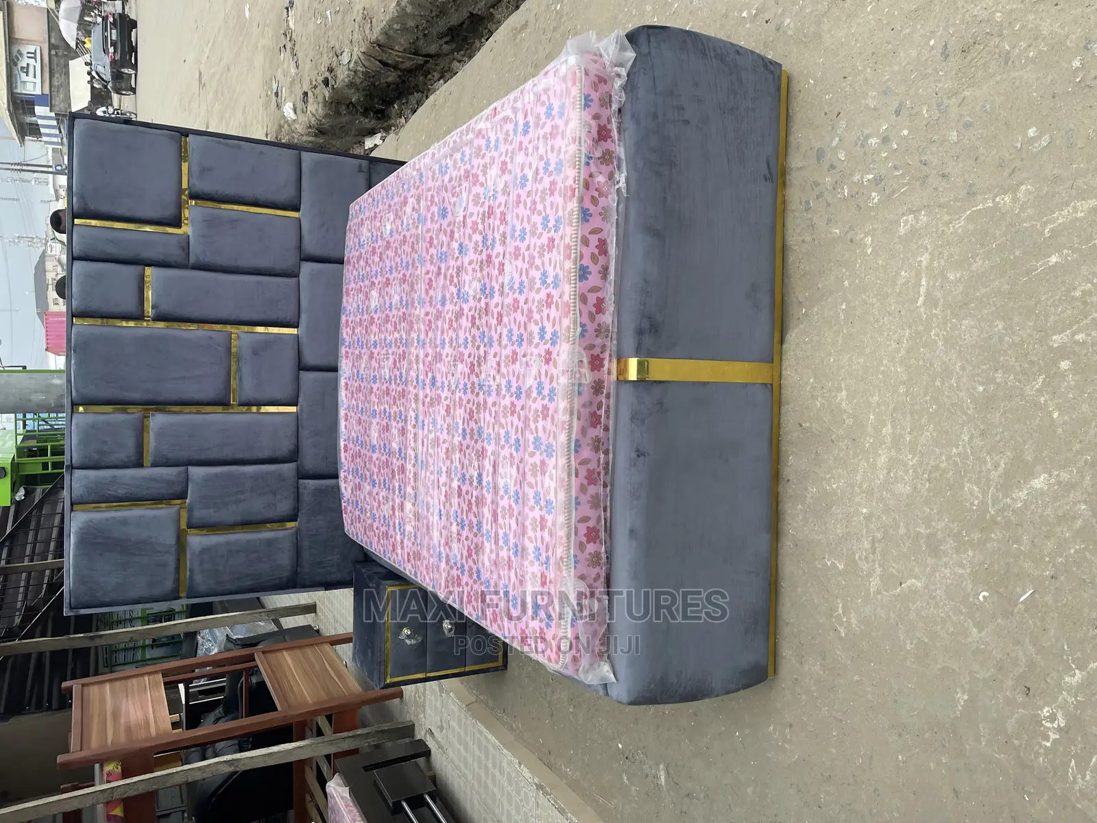 Ofosry Bed Frame With One Side Cabinet