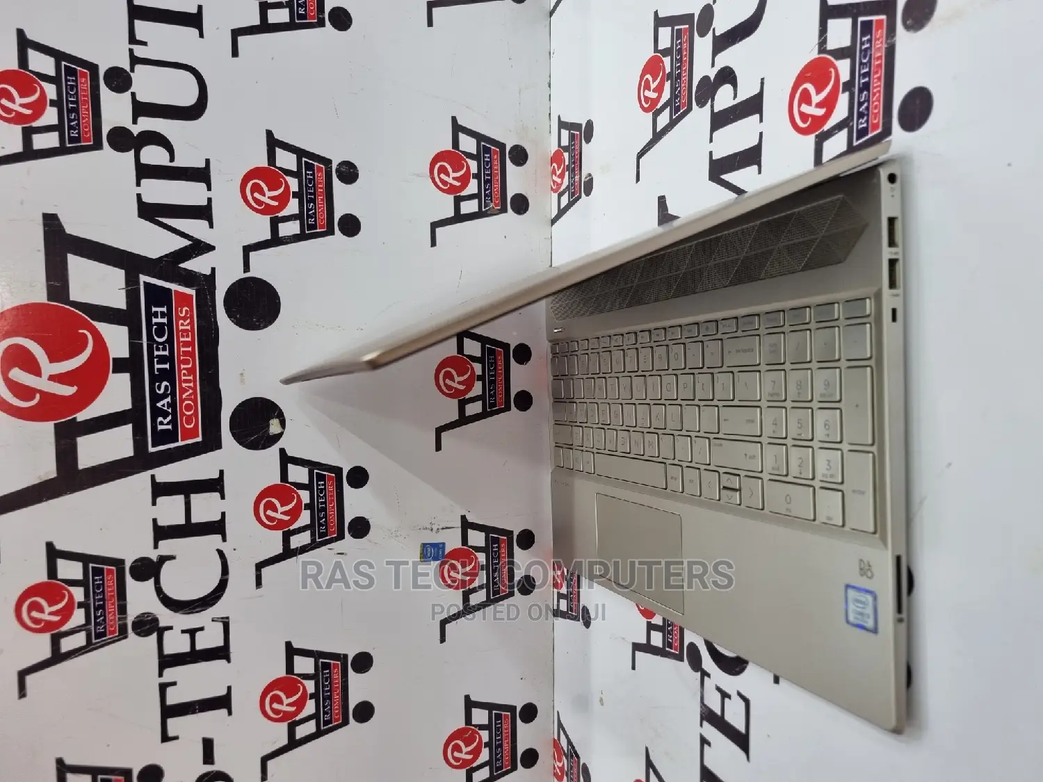 Laptop HP Pavilion 15 8GB Intel Core I3 HDD+SSD 1T