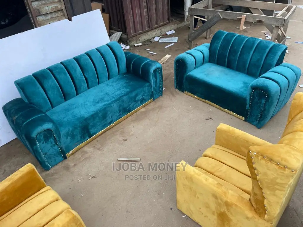 Complete Set of Sofa Made With Good Quality Materials