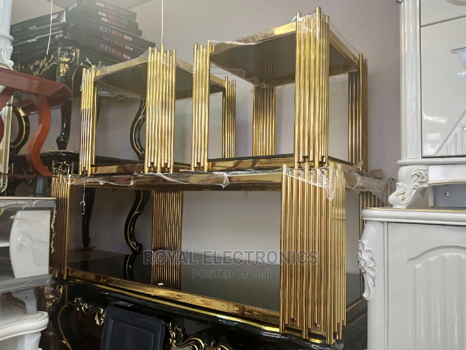 Golden Metal Center Table With 2 Side Stool
