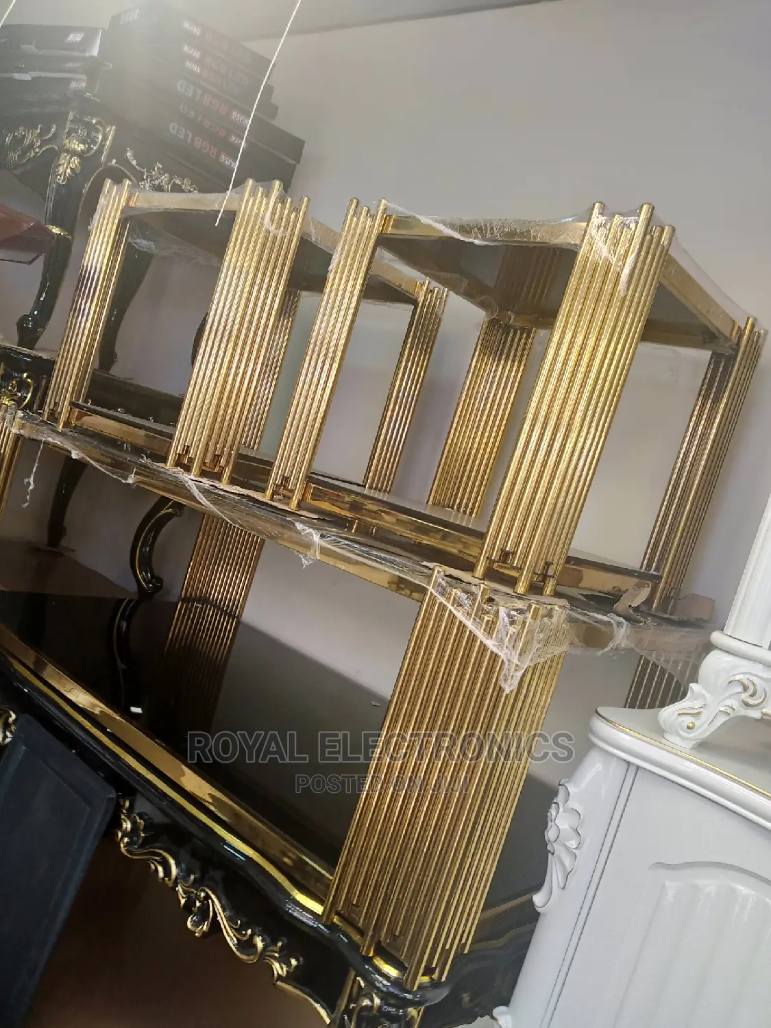Premium Quality Golden Metal Center Table With 2 Side Stool