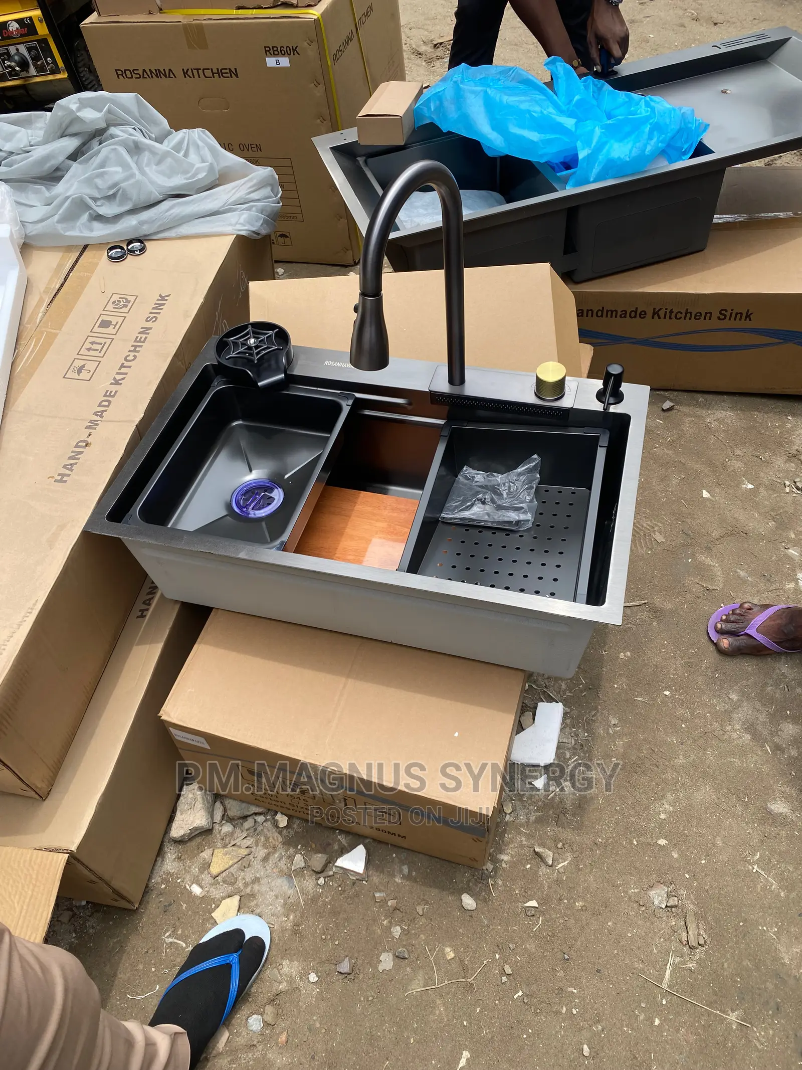 England Standard Black Anti Rust Kitchen Sink.