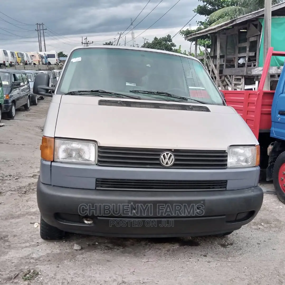 Volkswagen Transporter 2000 Grey