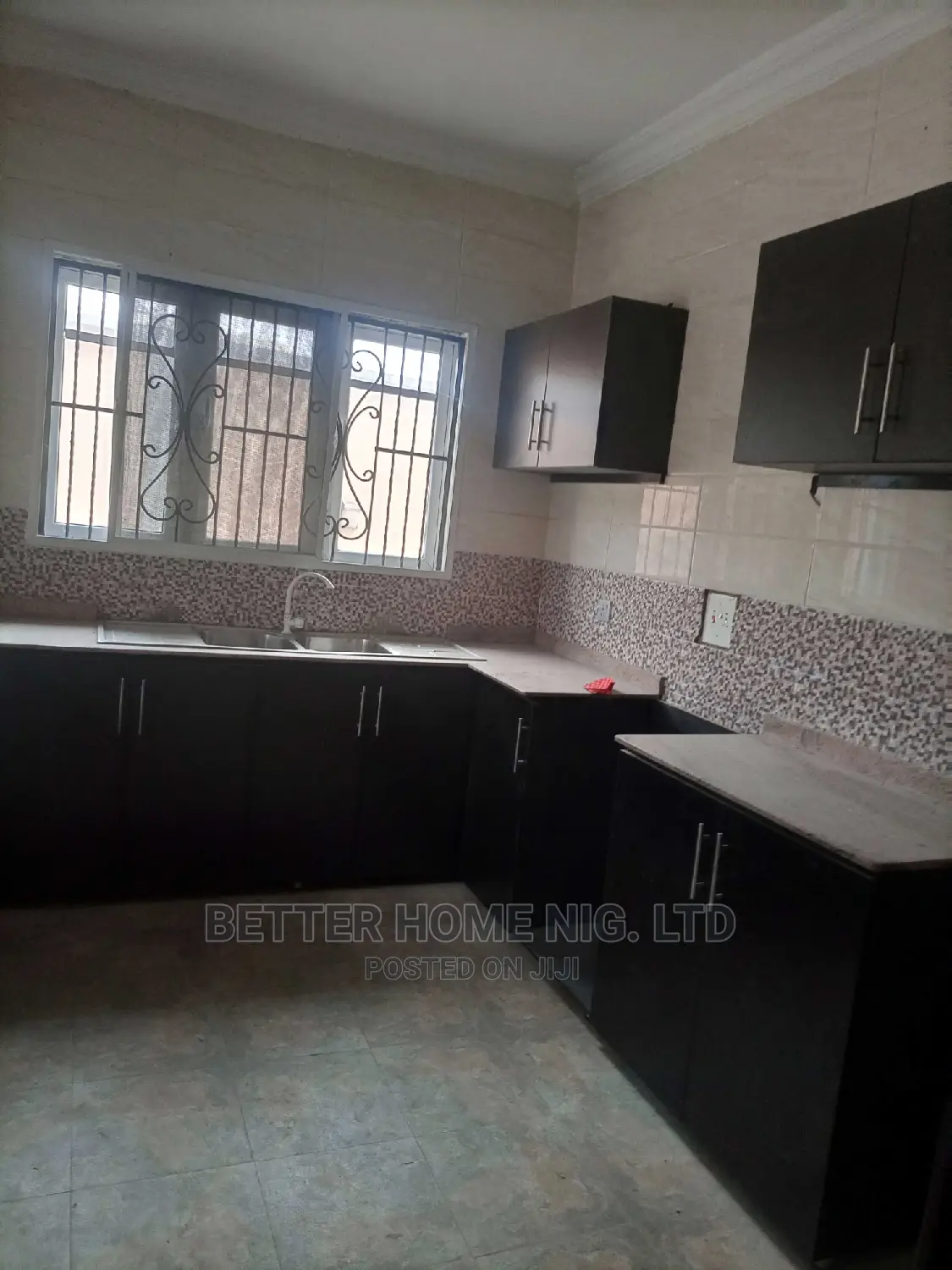 3bdrm Bungalow in Akoto Estate, Oluyole for sale