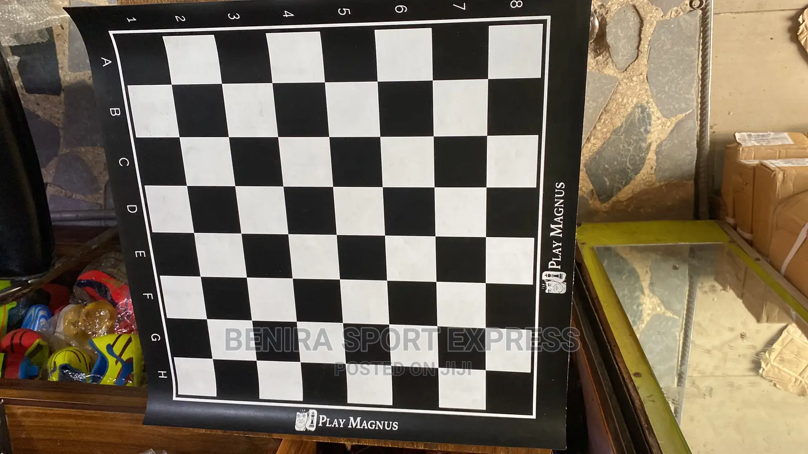Play Magnus Chess Set Board