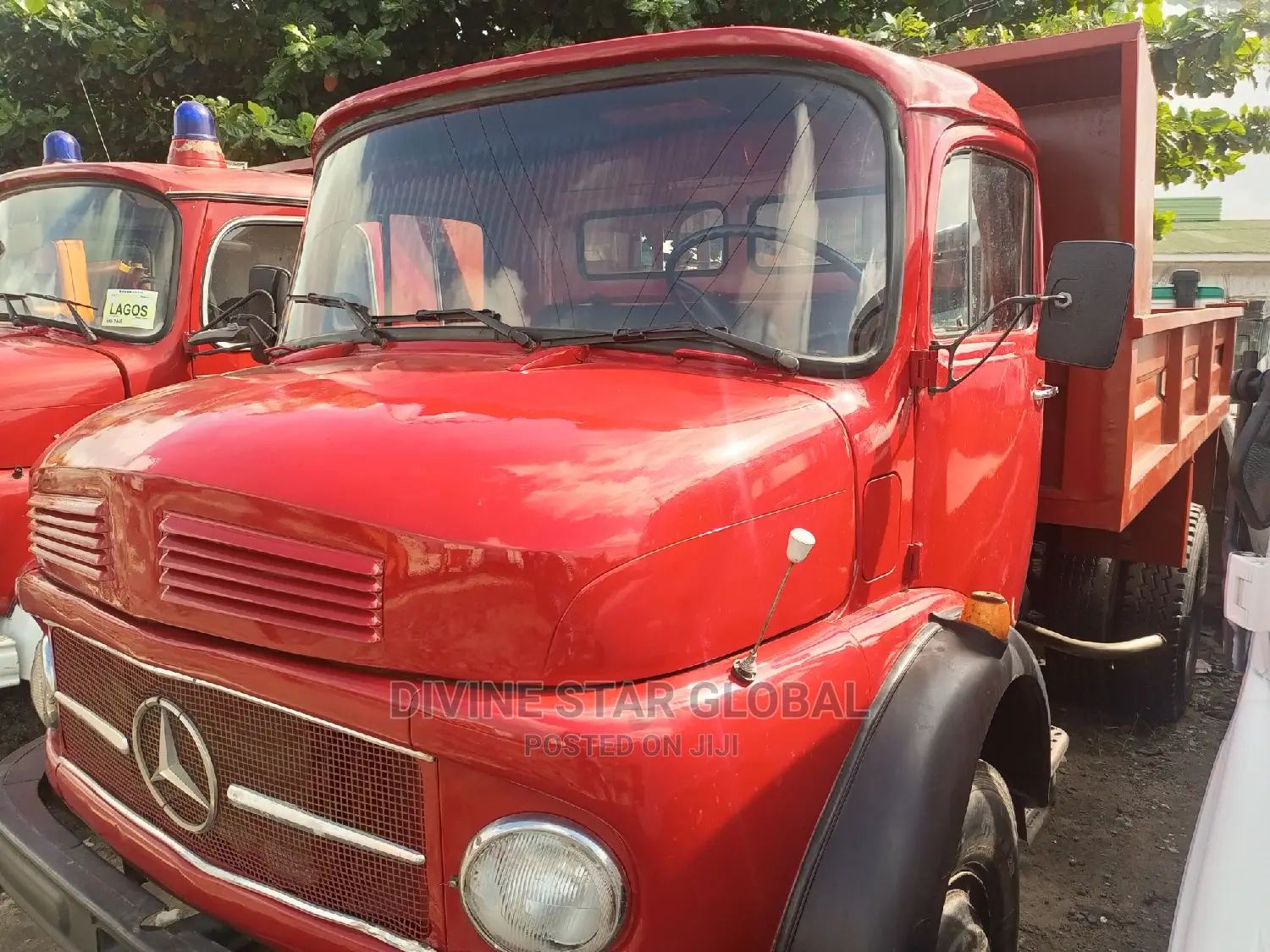 Tipper Mercedes Benz 1113