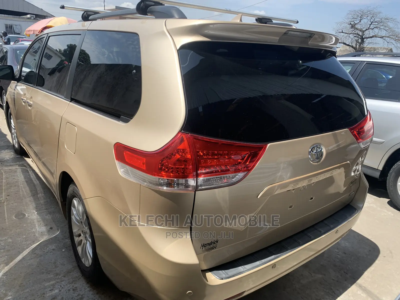 Toyota Sienna XLE 7 Passenger 2011 Gold
