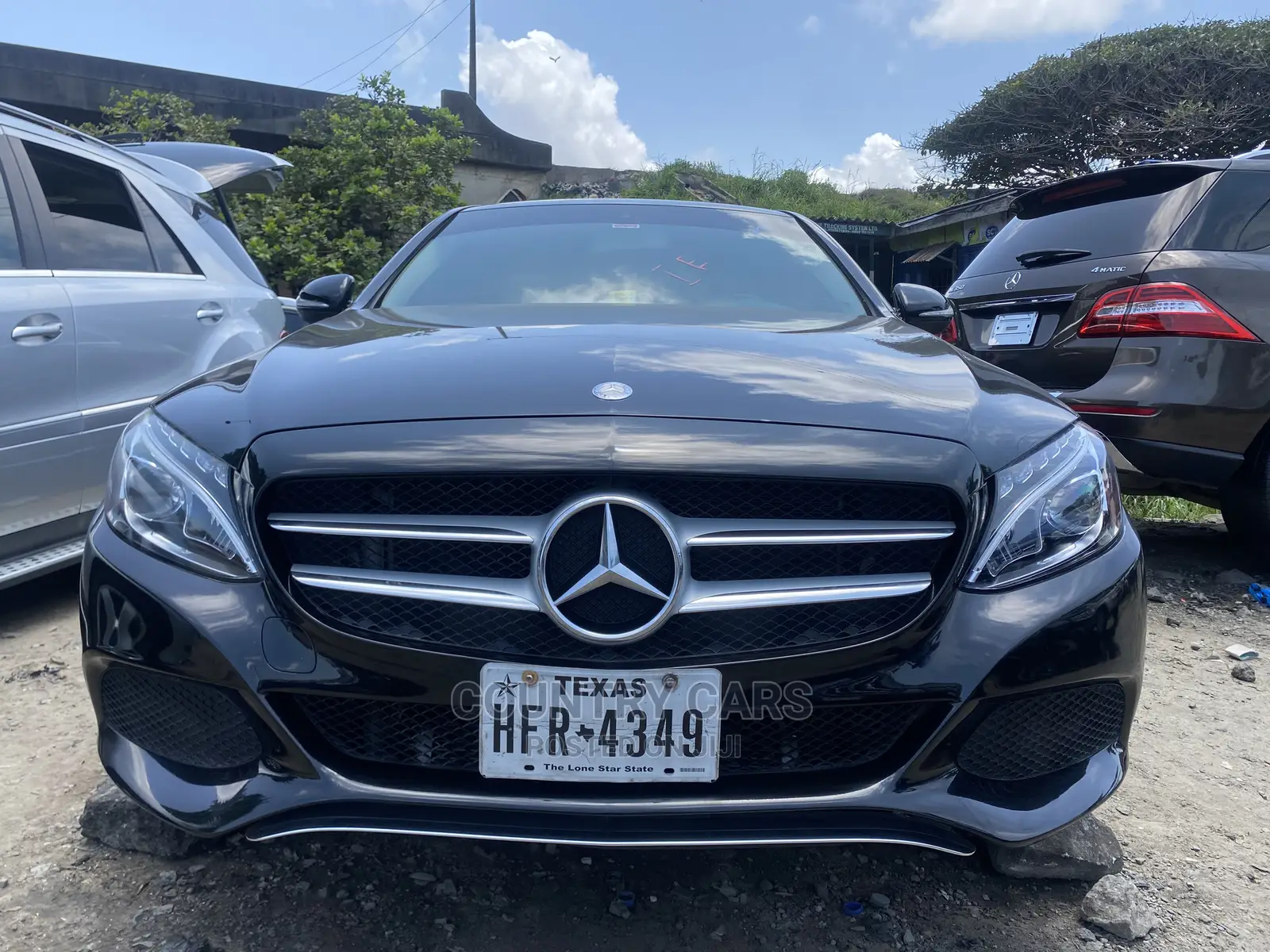 Mercedes-Benz C300 2016 Black