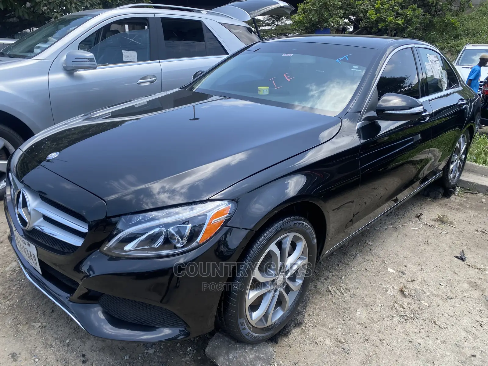 Mercedes-Benz C300 2016 Black