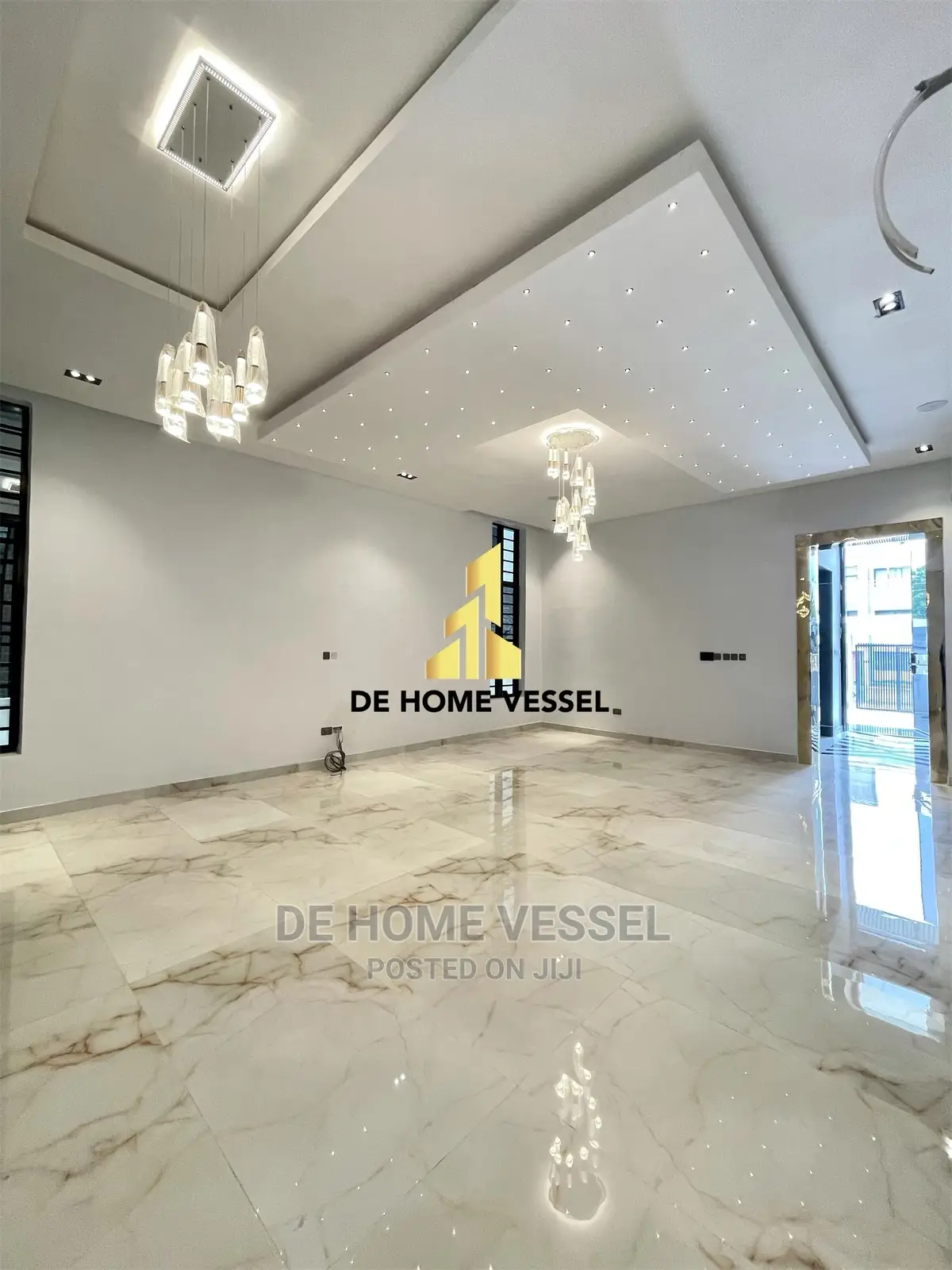 5bdrm Duplex in Osapa london for sale
