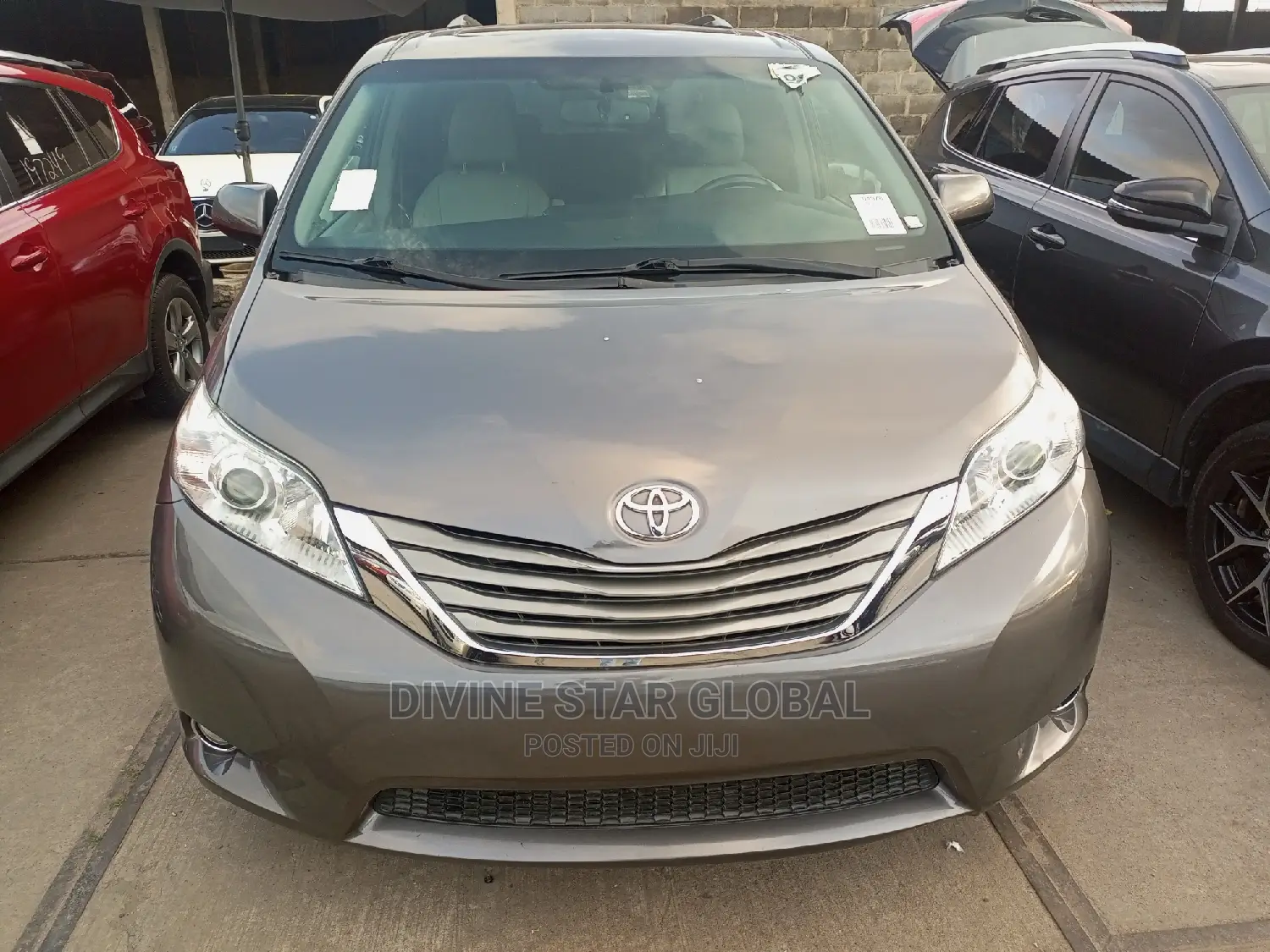 Toyota Sienna 2017 Gray