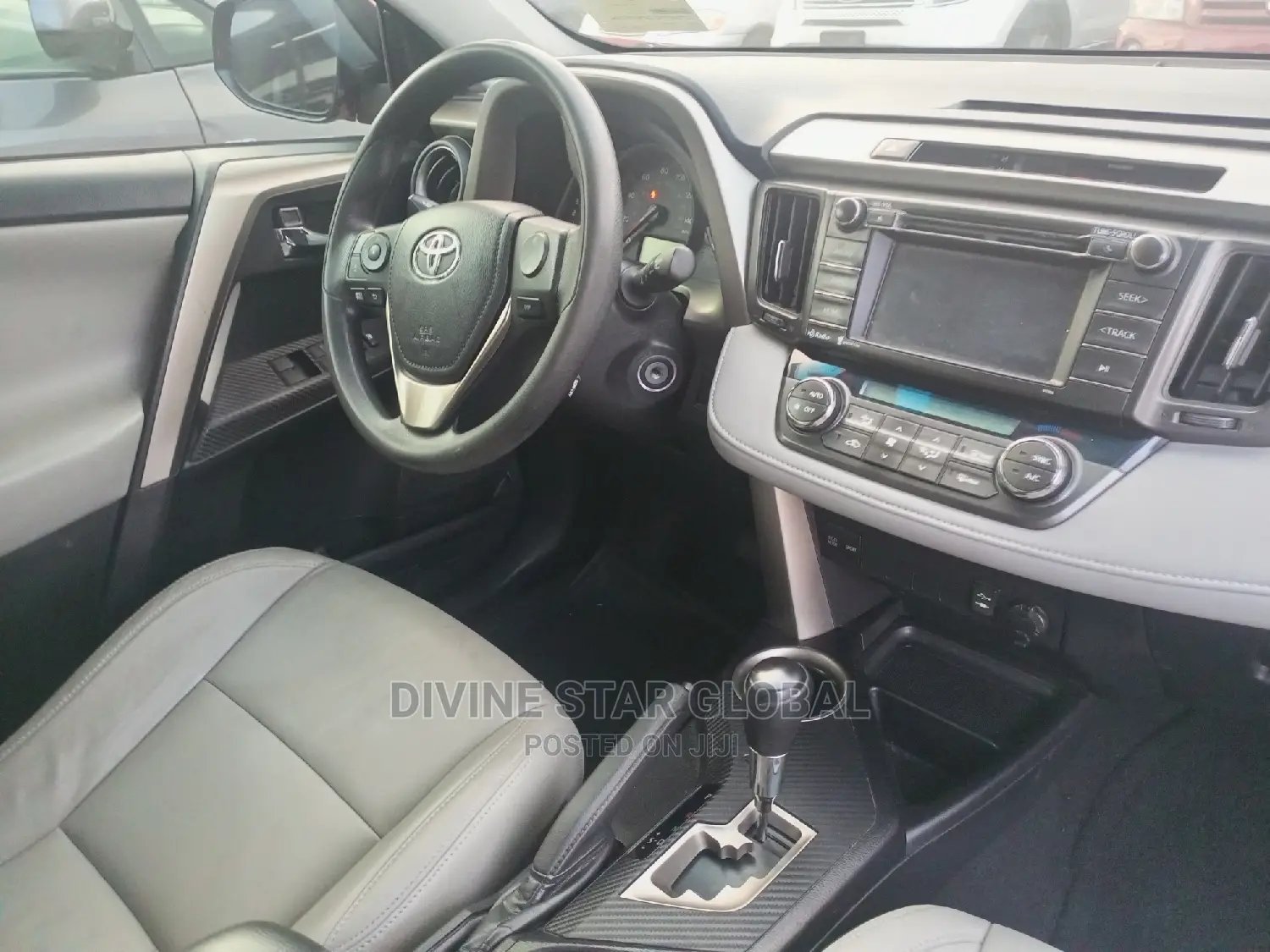 Toyota RAV4 2015 Red