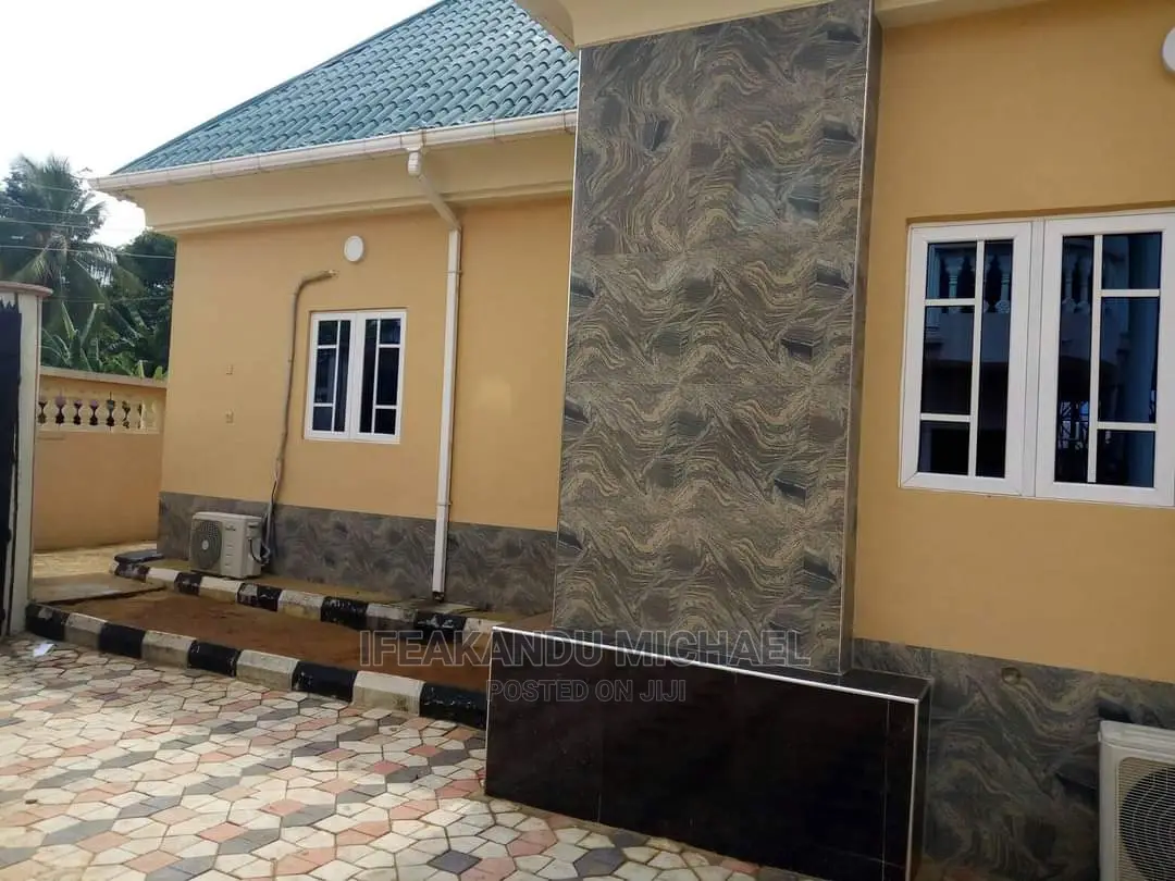 Interlocking and Compound Flooring