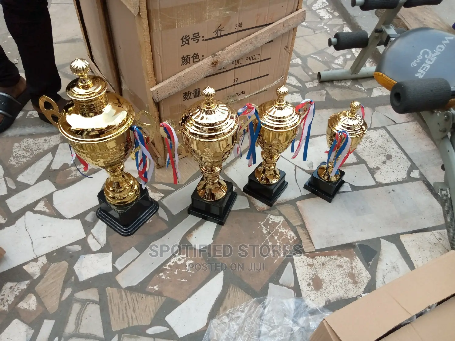 4set of Trophy