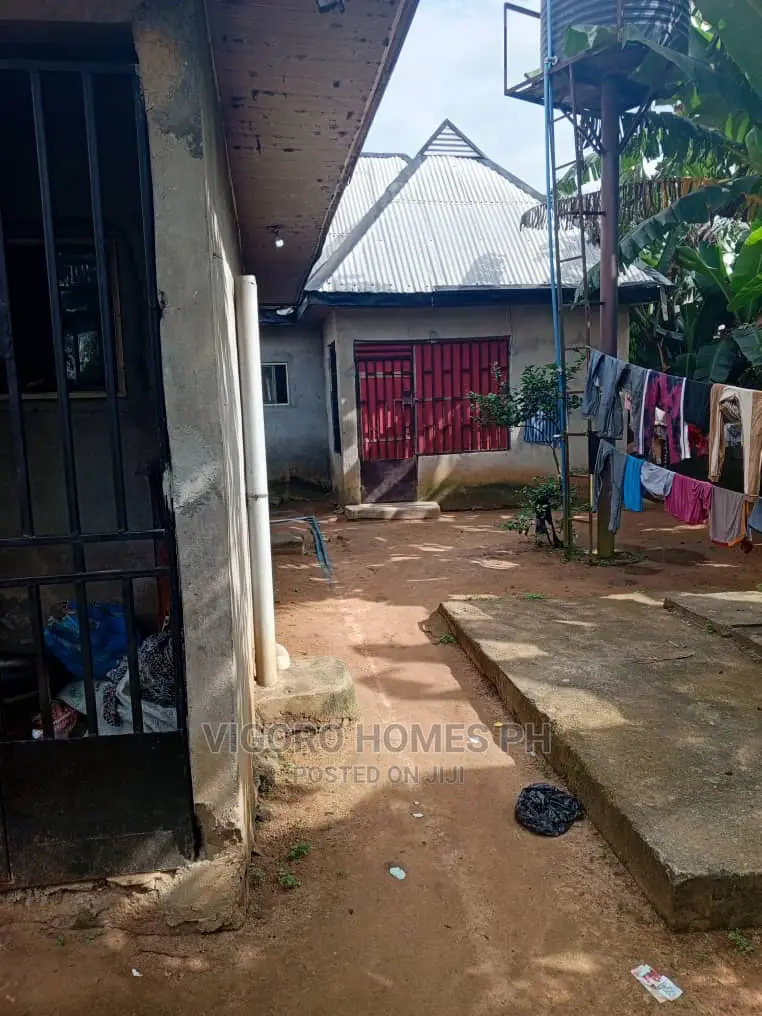 2bdrm Block of Flats in Port-Harcourt for sale