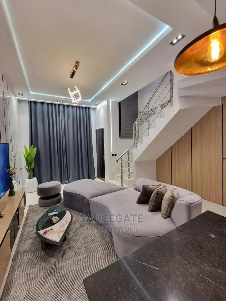 2bdrm Apartment in Onike, Yaba for rent